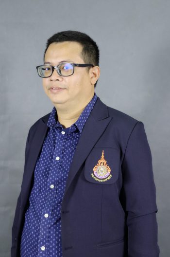 5 อ.อภัย เบ็ญจพงศ์